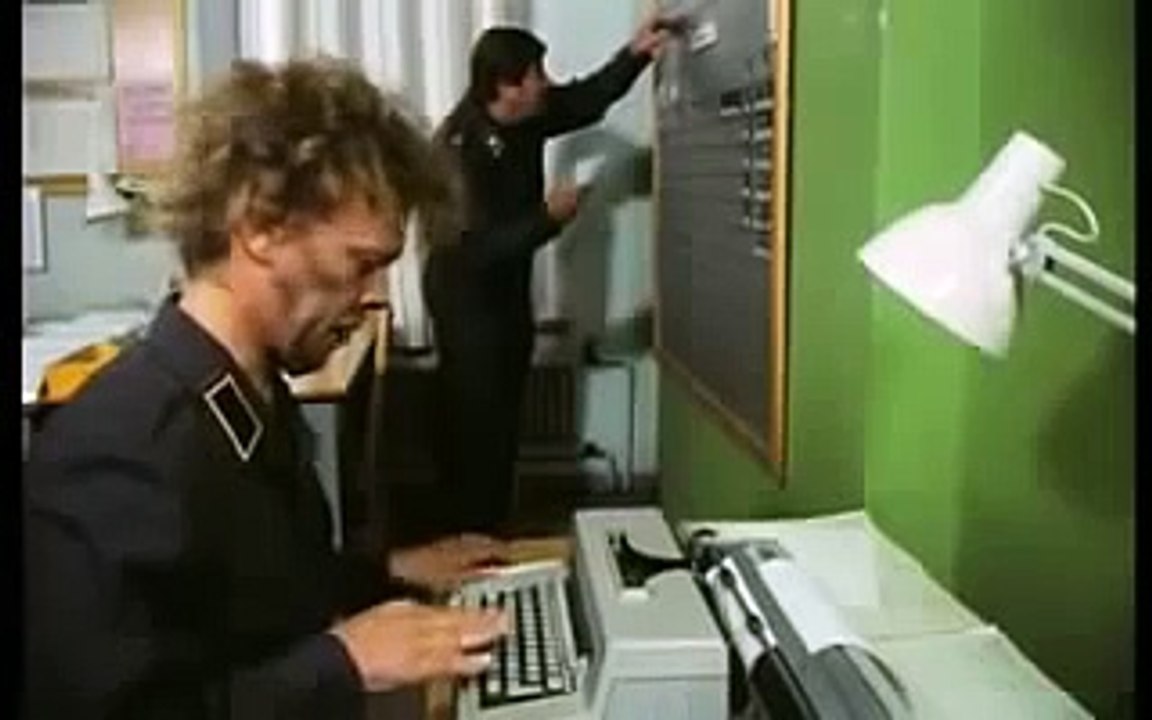 Uuno Turhapuro armeijan leivissä Trailer