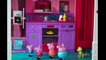 Peppa Pig George comendo Play-doh Pizza Portugues massinha de modelar Casa da Barbie