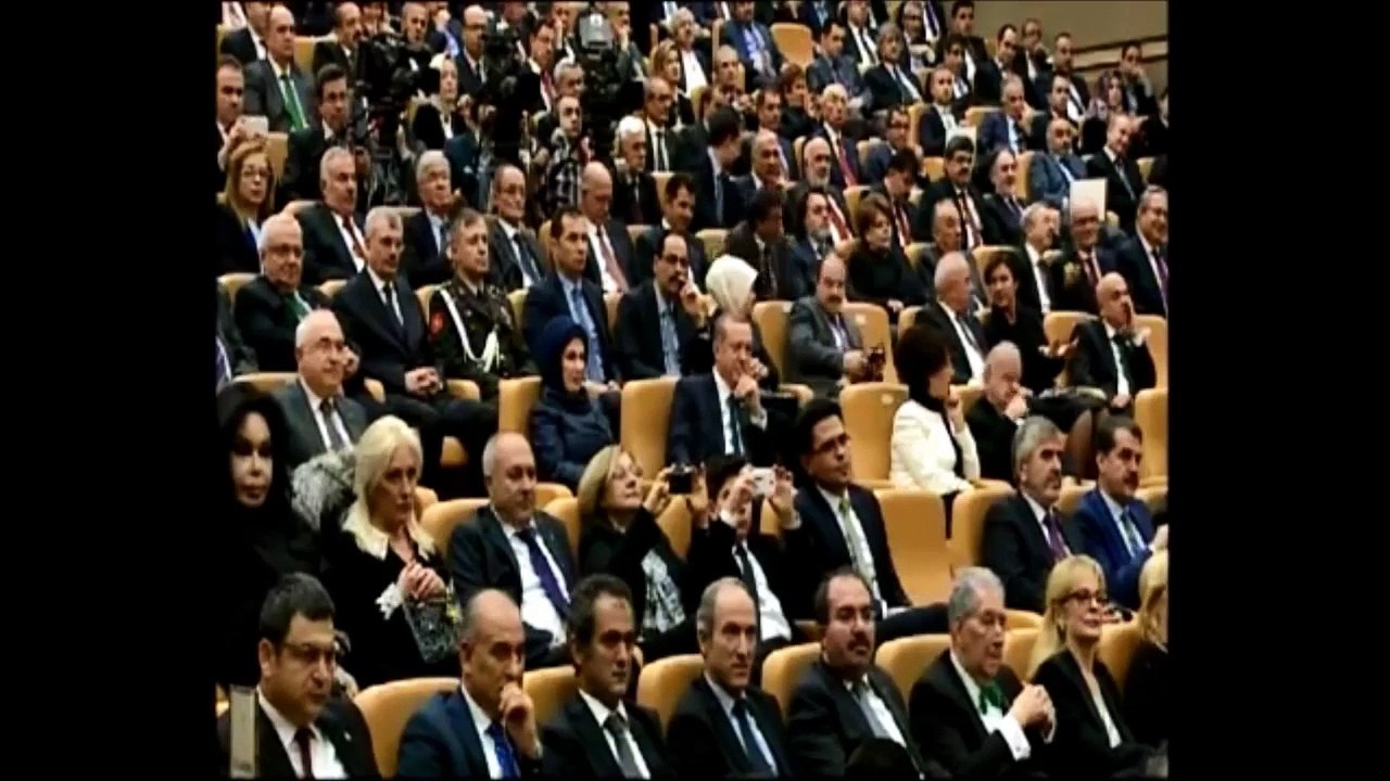 Alev Alatlı'dan tarihi manifesto