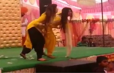 Lash Larkion Ka Stage Mujra || HD Dance Video