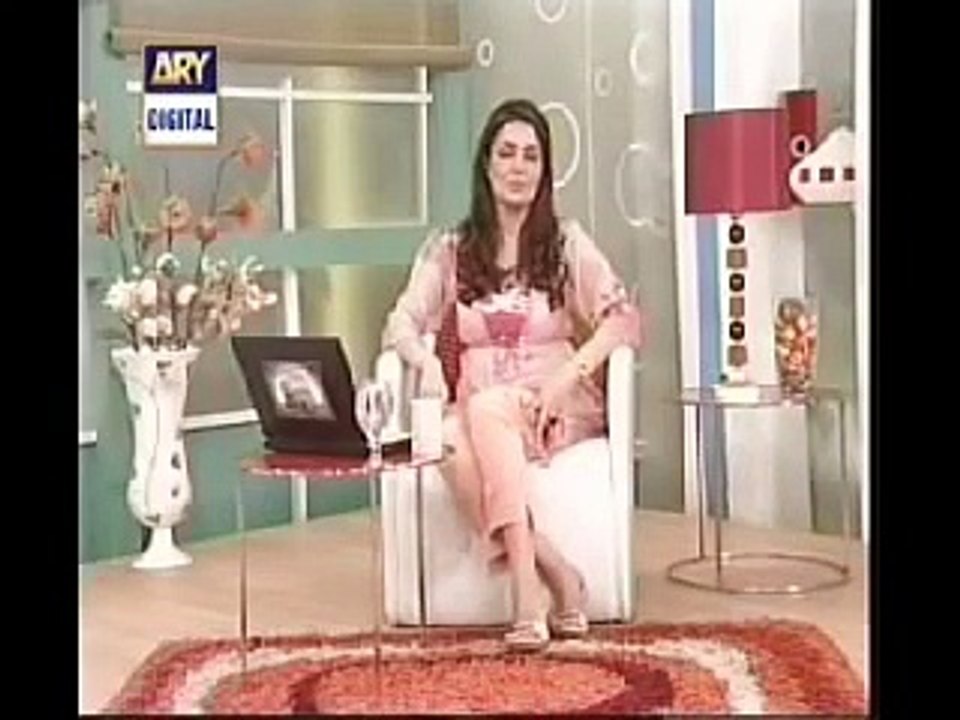 Dr Fazeela in GMP talking About Open Pores p1