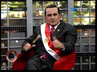 19JUN 2305 TV8 CARLOS ÁLVAREZ PARODIANDO AL PRESIDENTE OLLANTA HUMALA TASSO