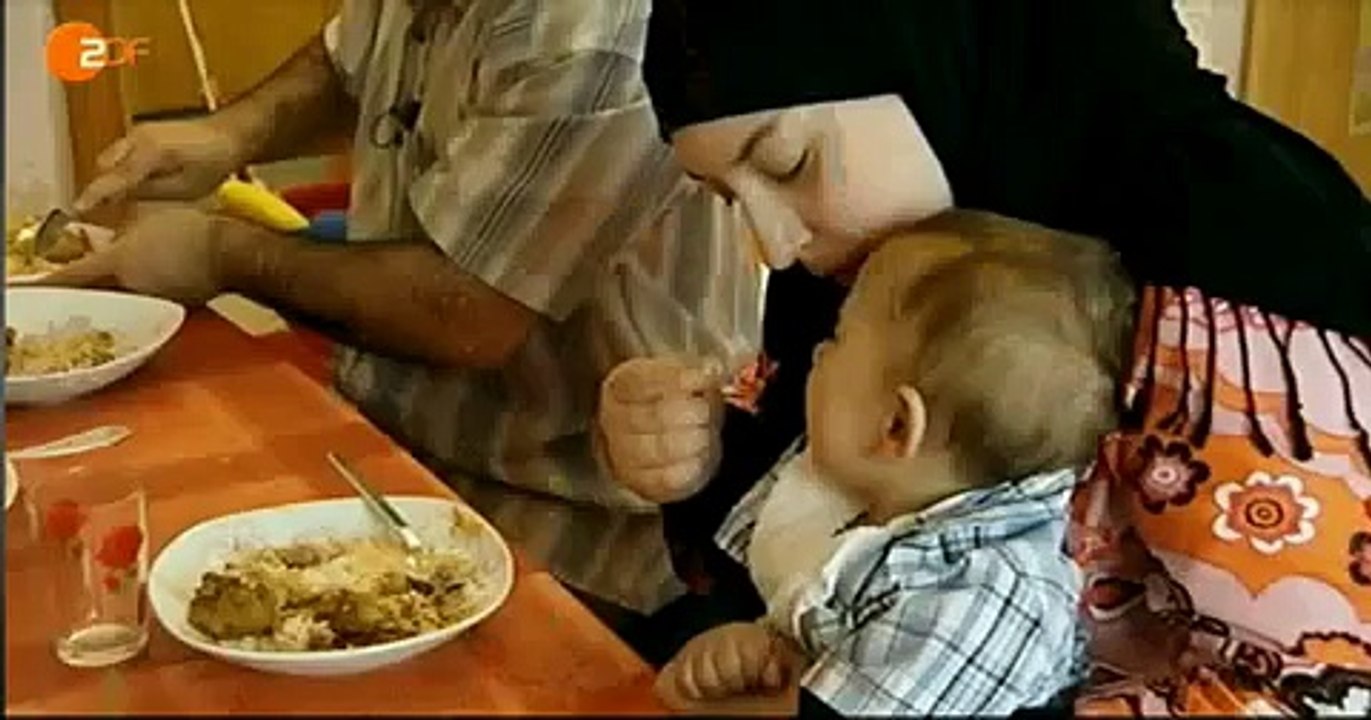 ZDF TV Reportage 2010 - Das Leben einer Deutsche Muslima 2/5
