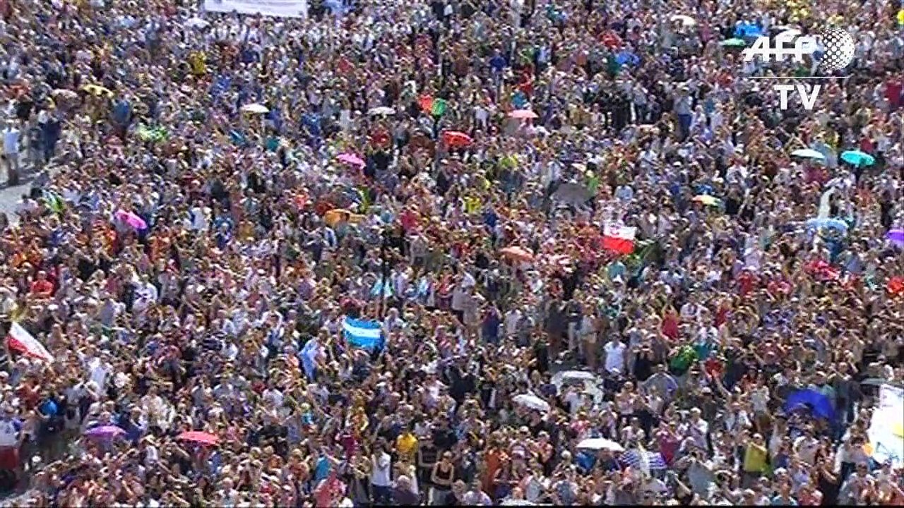 Le pape appelle les paroisses d'Europe à accueillir des réfugiés