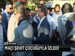 Başbakan Ahmet Davutoğlu Konya'daki milli maça neden şehit çocuğunu götürdü