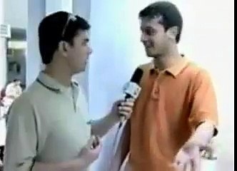 bیہ ویڈیو اُس وقت کی ہے جب عاطف اسلم مشہور نہیں ہوا تھا