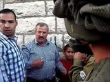 Teachers in Hebron prevent Israeli soldiers arrest of 10-year-old boy