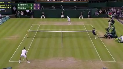 Novak Djokovic hits best return ever - Wimbledon 2014.