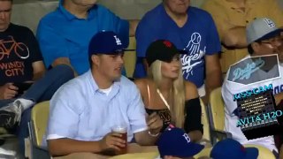 Dodgers-Giants Couple Pour Beer On Each Other's Heads For 'Kiss Cam'