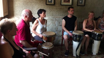 Cours de percussion Groupe Festival del Caribe Juillet 2015