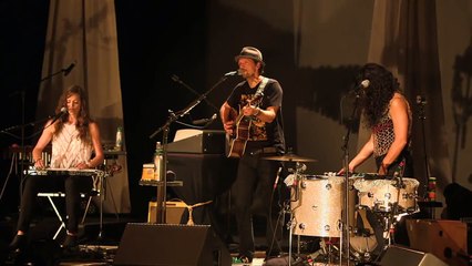 Jason Mraz: Live from the Artists Den - "Love Someone"
