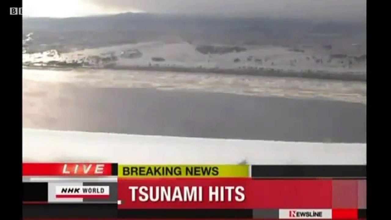 Big Tsunami Wave In Japan 2011