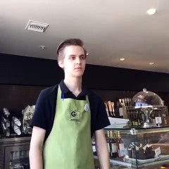 Jason Nash How to stop an annoying dinner conversation w/ Bottlerocket