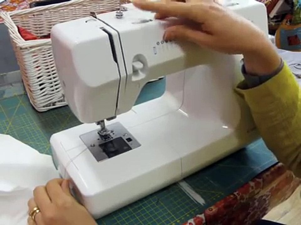 Comment régler la tension de votre machine à coudre?