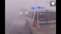 عواصف ثلجية تقتل شخصين وتشل حركة السير في رومانيا
