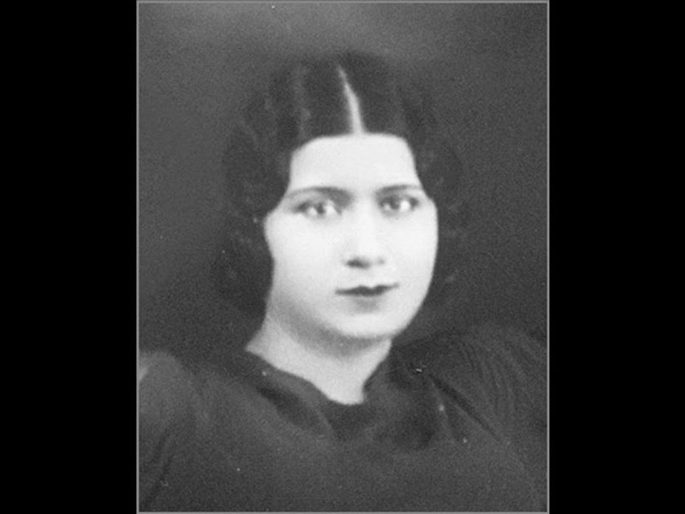 دور البعد علمنى السهر - أم كلثوم 1931