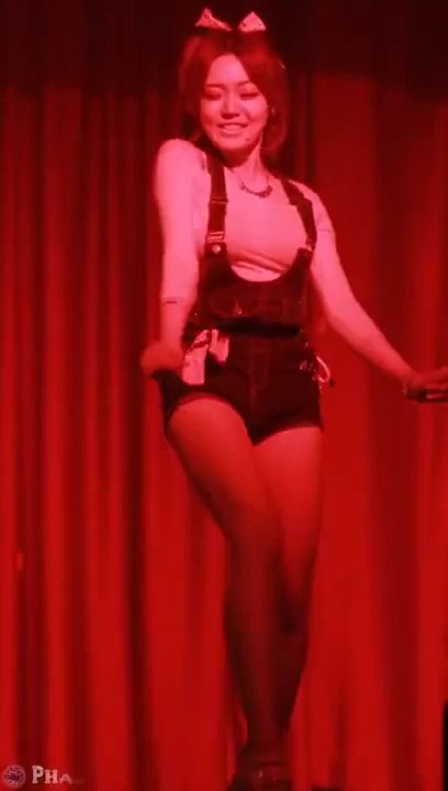 Kpop Girls Dance Fancam BAMBINO New Thang