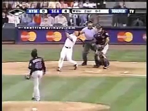 DAVID WRIGHT DIVES INTO THE STANDS! AMAZING BASEBALL CATCH!