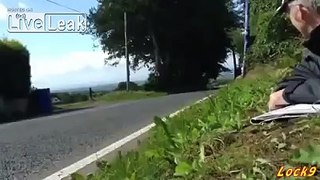 AMAZING! 300km/h motorcycle running on the rode