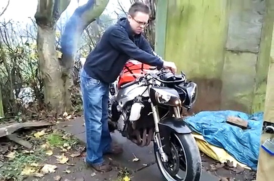 Yamaha R1 98 first start for 3 years