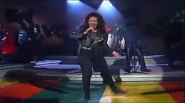 Selena Quintanilla Bidi Bidi Bom Bom ( Live )