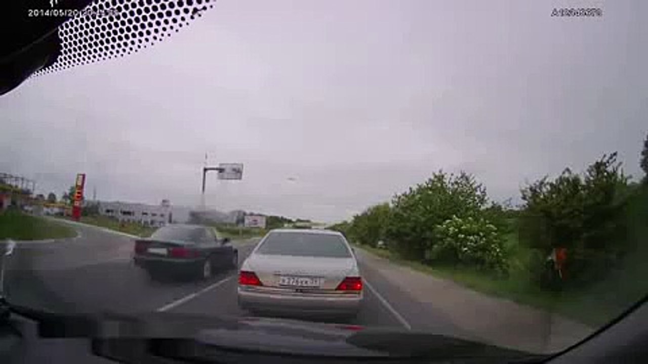 Avoid a traffic jam!