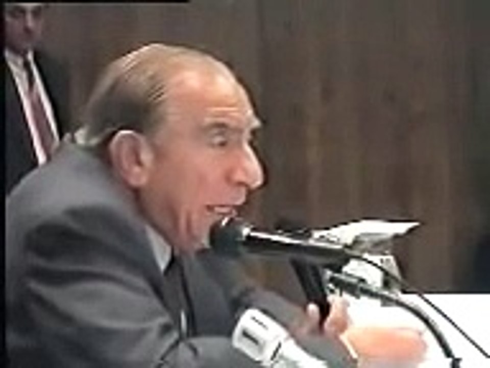 Alparslan Türkeş ;  araplar  Türk düşmanıdır