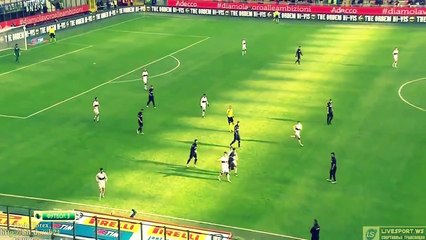 FUNNY FAIL!! Roberto Mancini Knockout by Marco Andreolli