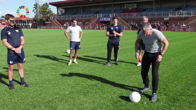 Gary Lineker Takes On The Dizzy Goals Challenge For The Global Goals