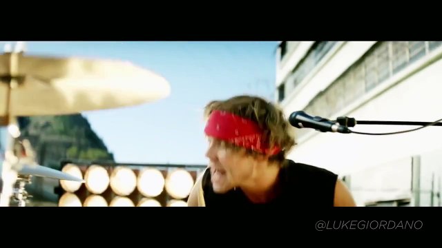 5 Seconds of Summer - Good Girls: THIS SONG SUCKS