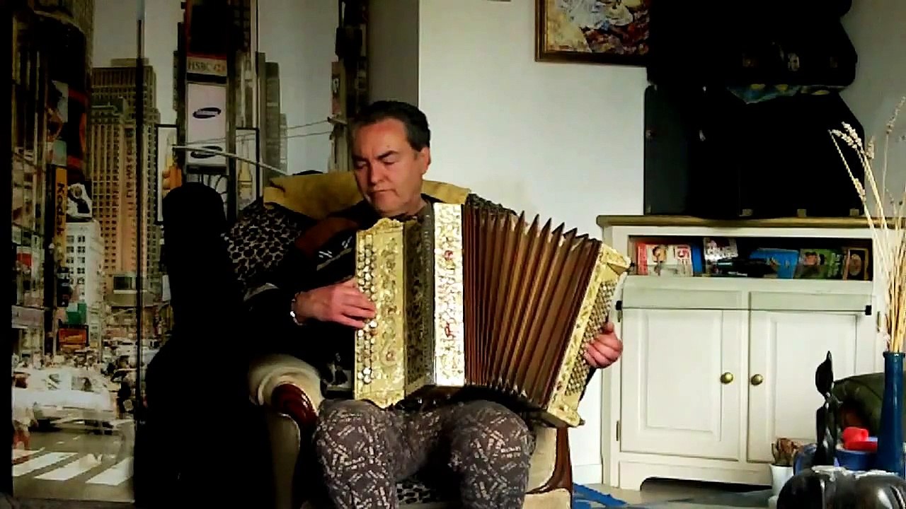 Cesar et son accordeon O SOLE MIO 1936 STRADELLA ITALIA