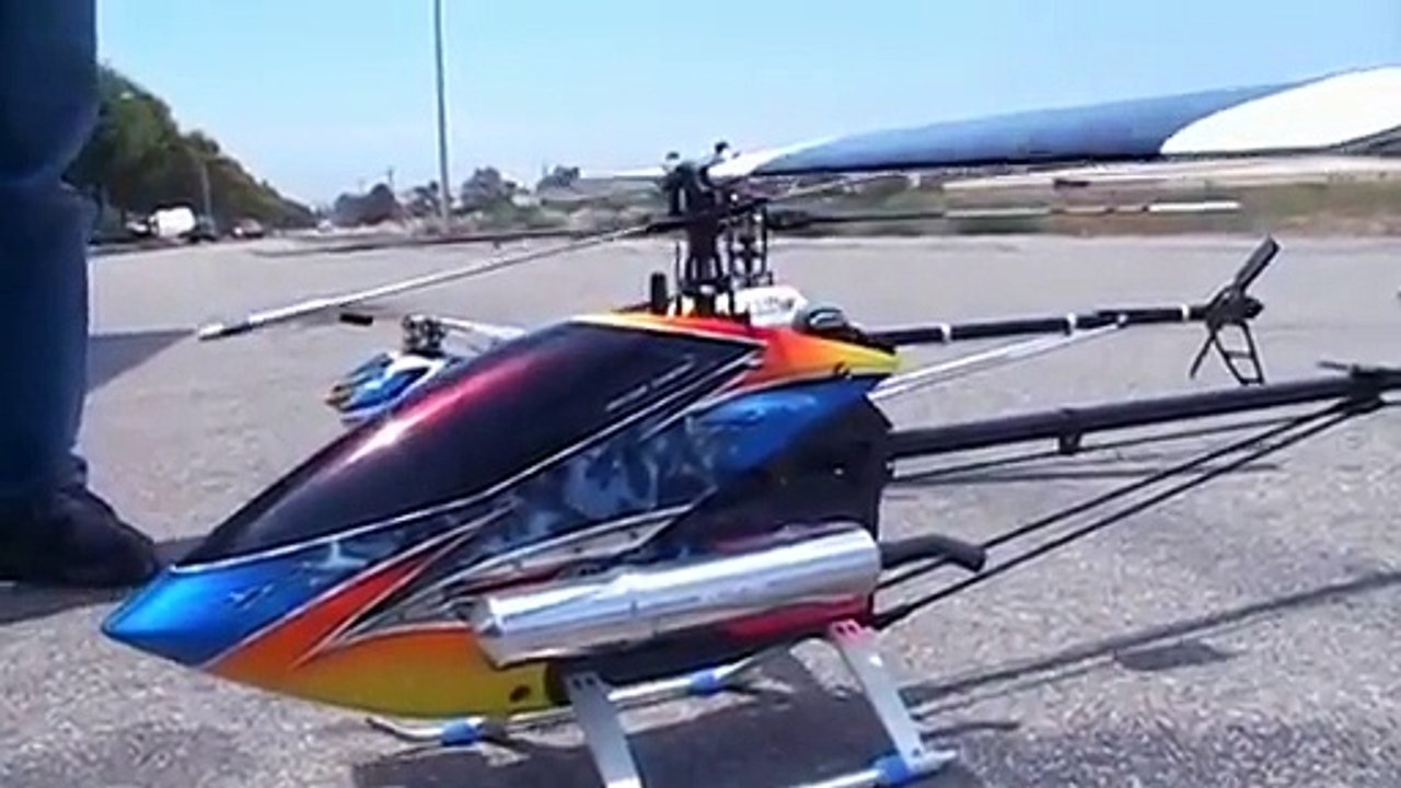 Synergy - 3D Nitro RC Helicopter