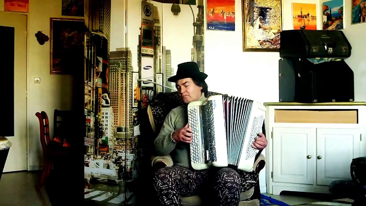 Cesar et son accordeon LA FLEUR D EDELWEIS C EST