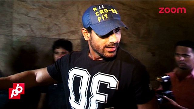 John Abraham INJURED his left hand while shooting for 'Rocky Handsome' - Bollywood News