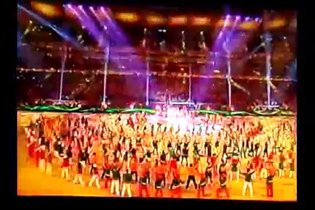 Shakira performing at FIFA 2010 football world cup final South Africa 11-07-2010