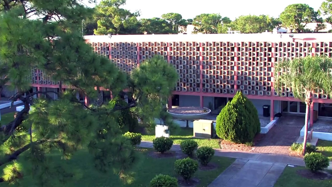 STU "Fast Forward" - www.stu.edu  - St. Thomas University Miami