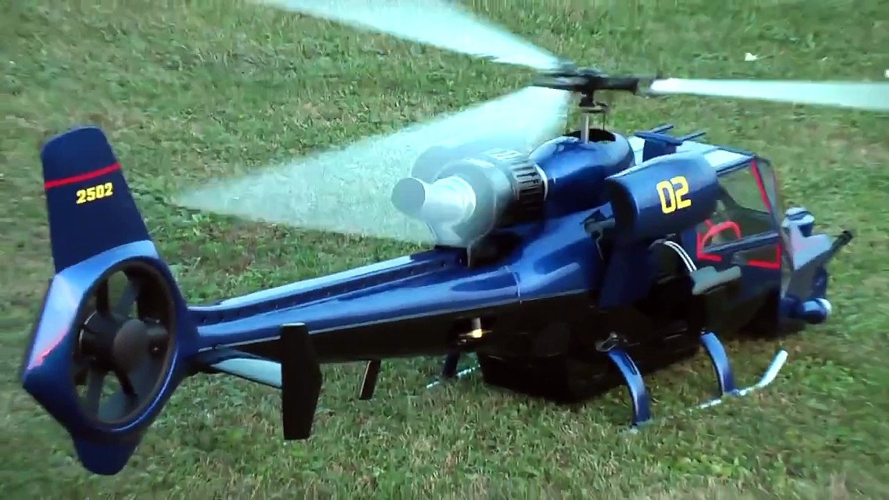 RC Helicopter Blue Thunder 700 3 blade circular flight 1