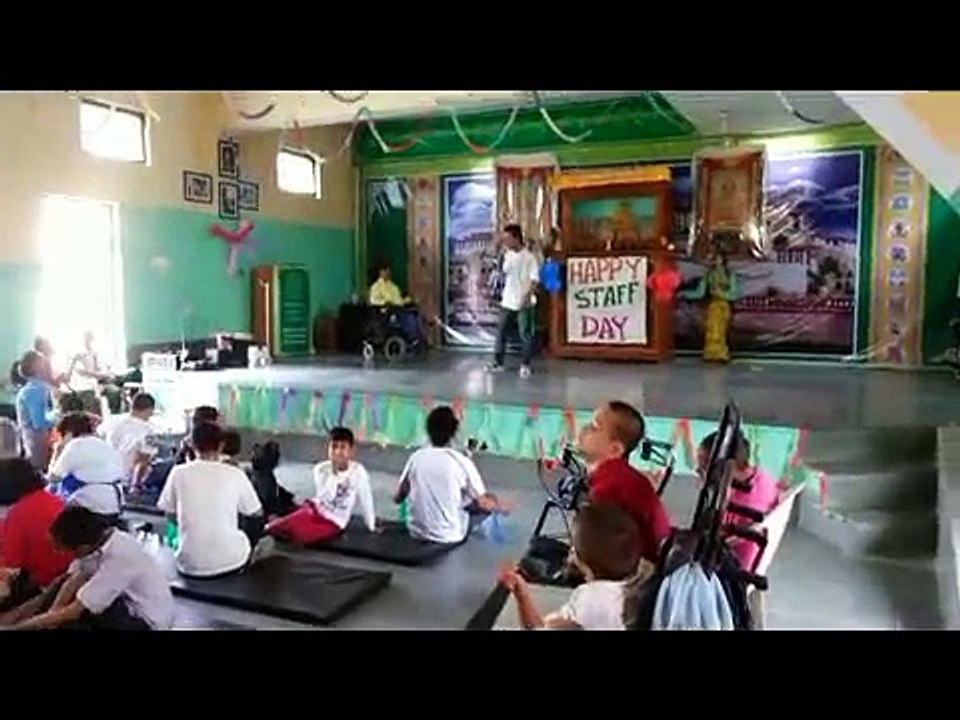 Song by Ngoenga School Tibetan children on Teacher's Day  4