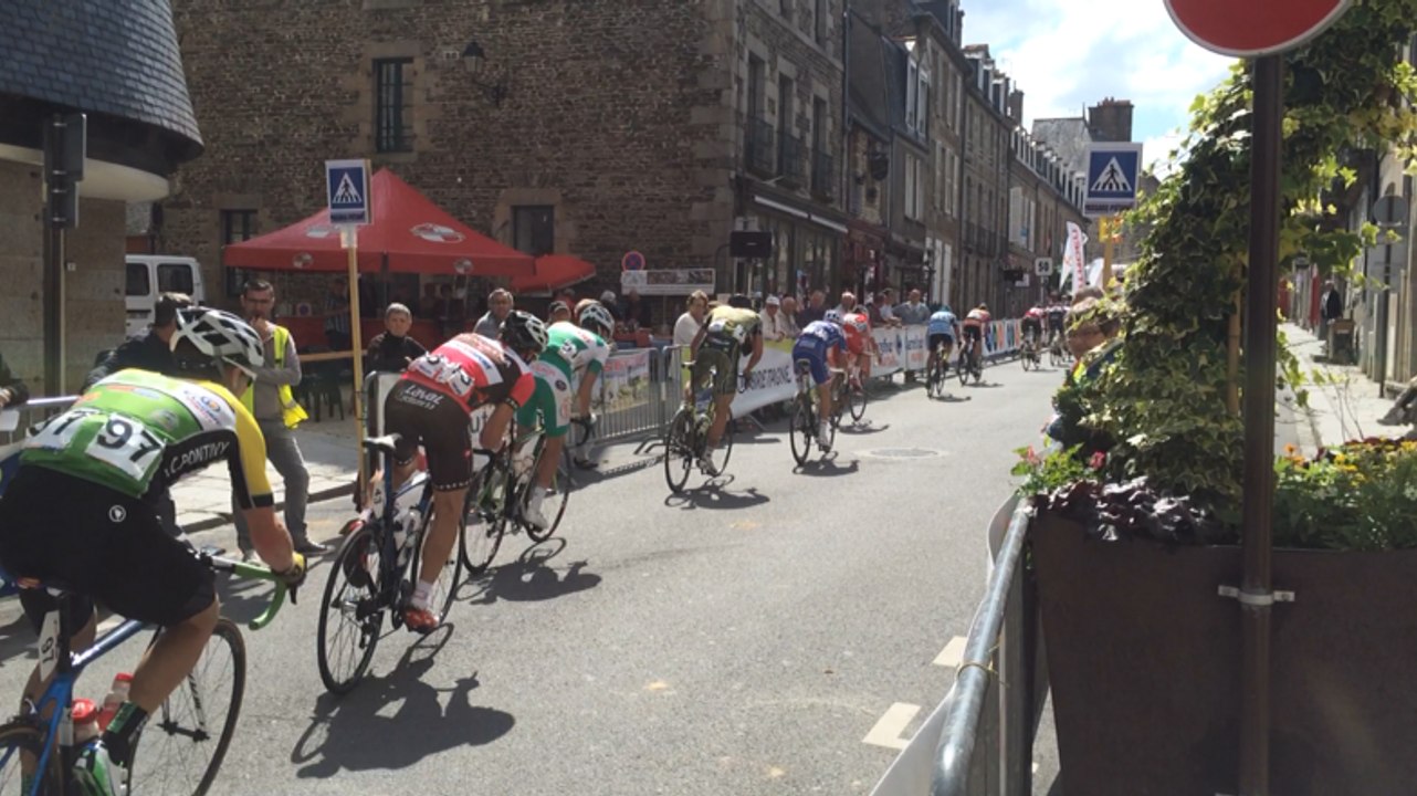 Premiers tours du Grand prix cycliste de la ville
