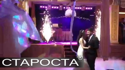 Butterflies On Stilts And Air Gymnastics At The Wedding Dance (David Bisbal)