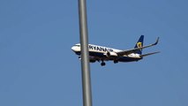 EI-DYI Ryanair Boeing 737-800 Landing approach Madrid Barajas Airport