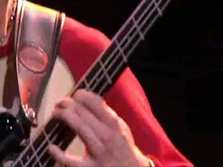 Stefan Lessard - Live In NYC (solo) (DMB Bassist)