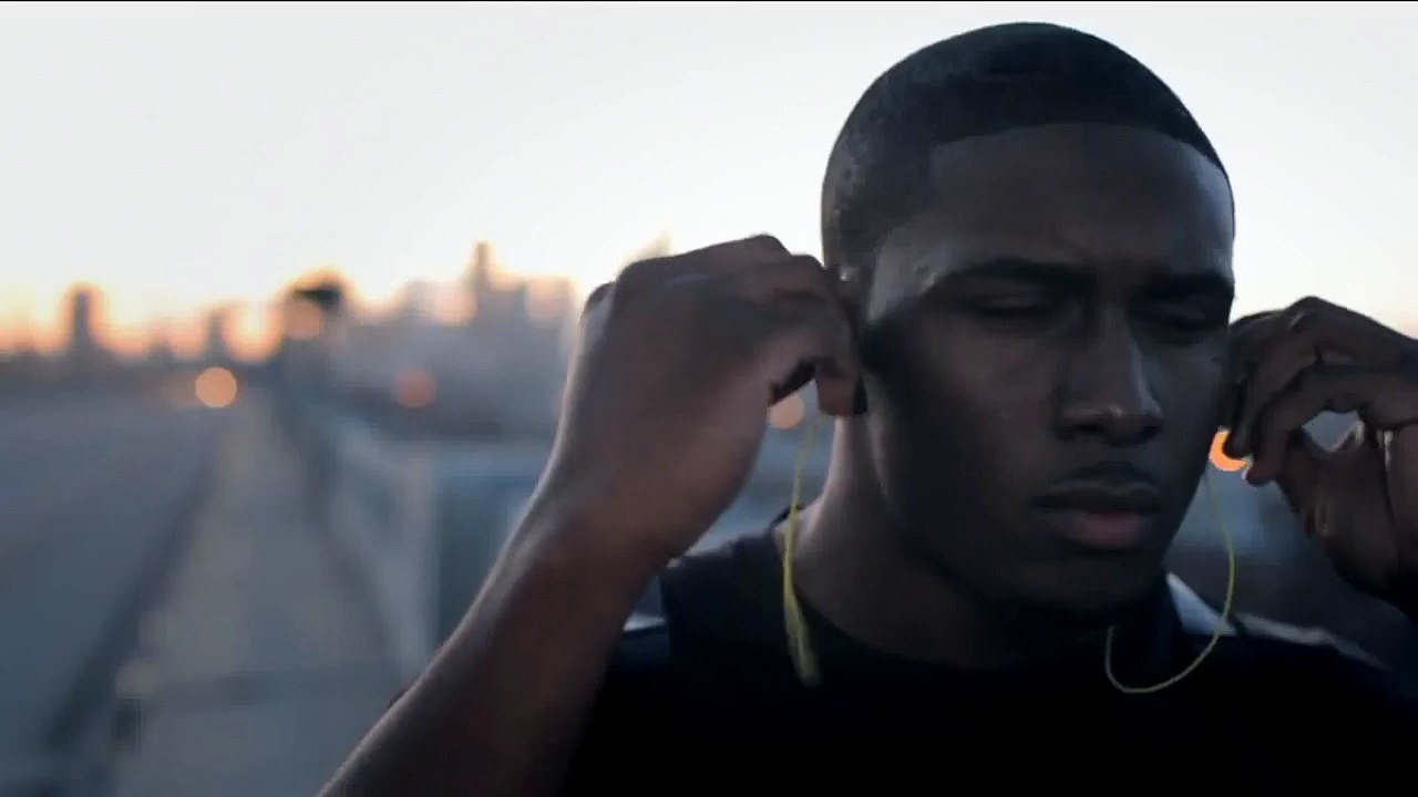 adidas miCoach featuring Reggie Bush, Derrick Rose, David Villa 1080p Ronaldo Messi Skill trick Goal