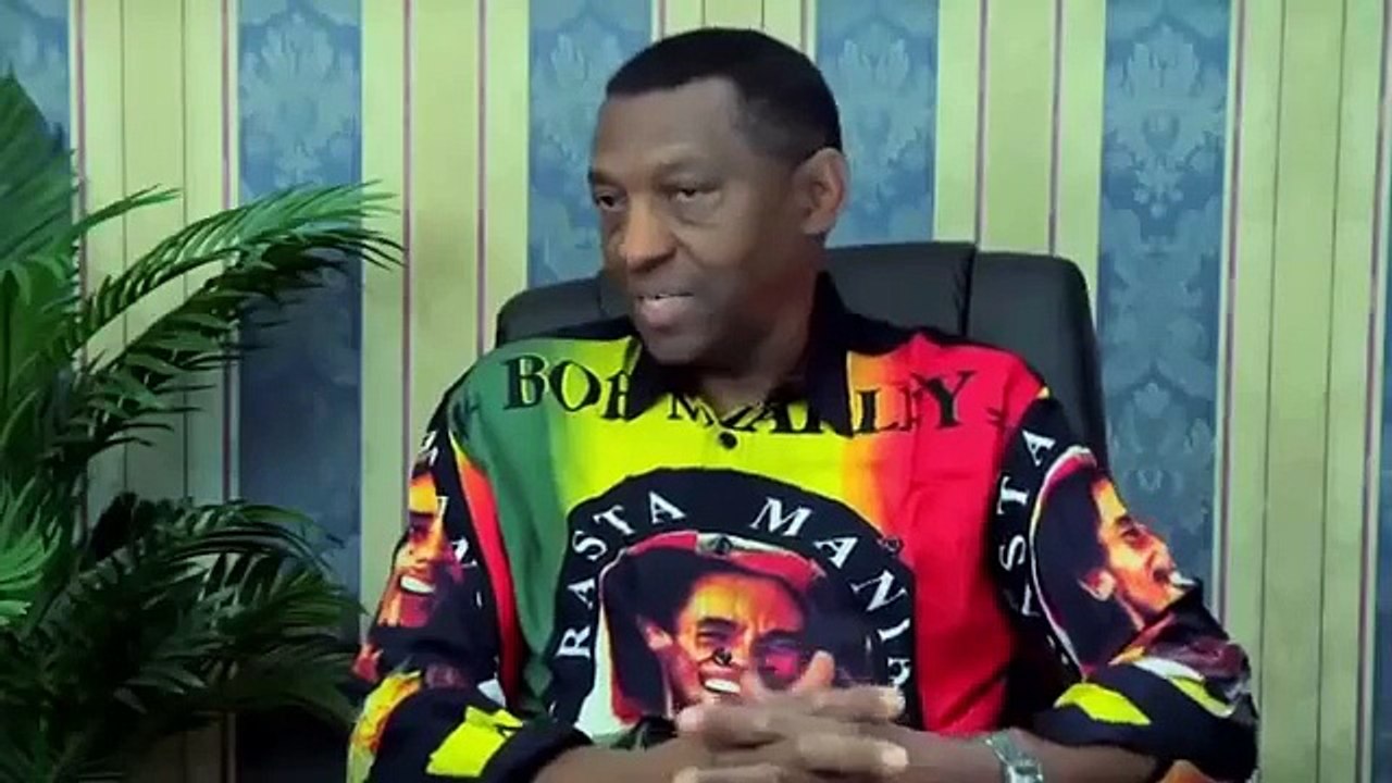 PewDiePie reacts to Elders react to PewDiePie and Captain Sparklez reacts to teens react to CaptainS