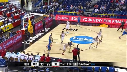 La contre-attaque serbe face à l'Islande