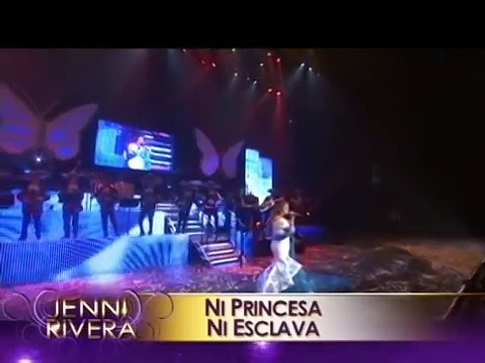 Jenny Rivera con Mariachi En concierto en el Nokia