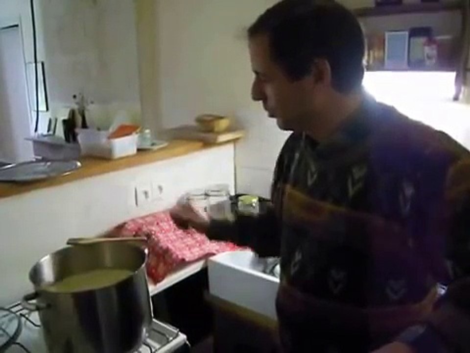 Fabrication du fromage (tome de lait de vache)