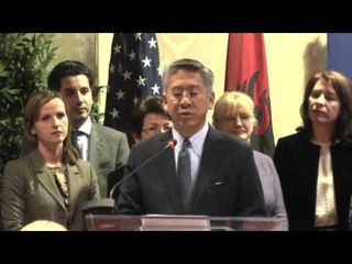 6 ambasadorë 'zbarkojnë' në kryeministri, takim me Ramën