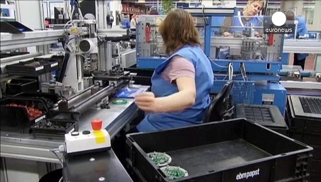 رشد اقتصای حوزه پولی یورو بالاتر از پیش بینی ها