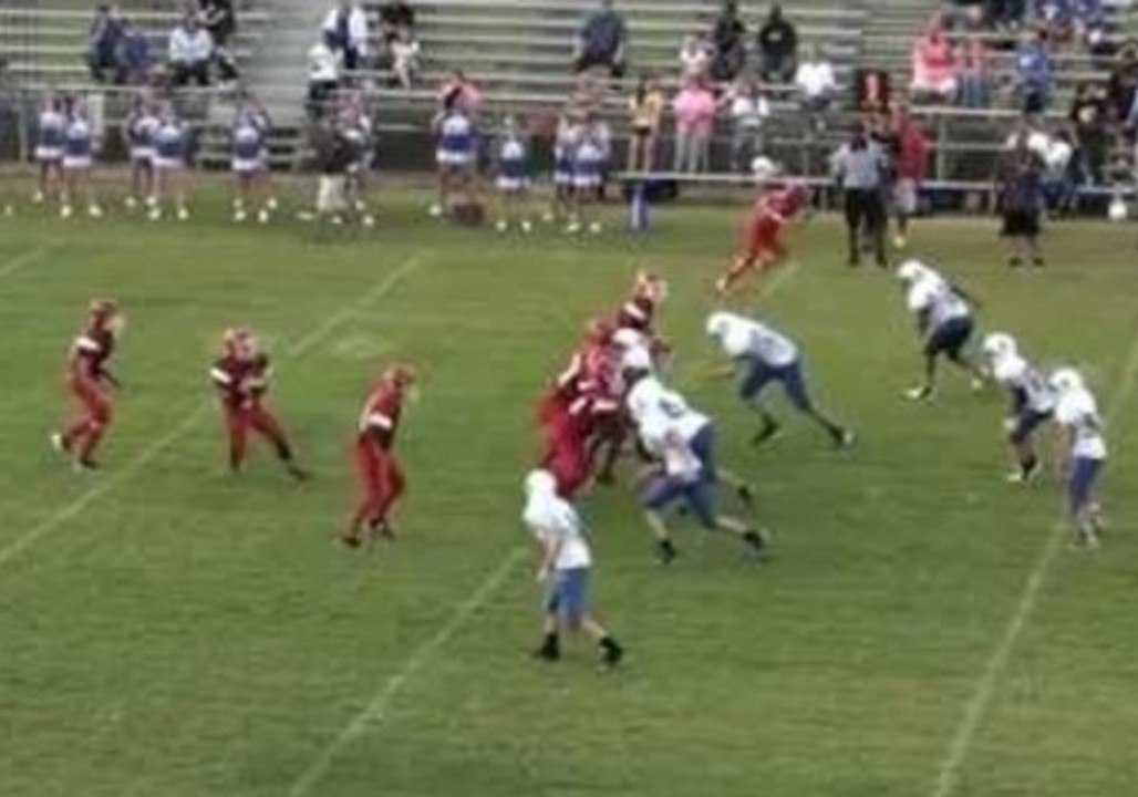 Middle School Football Team Scores Amazing Touchdown
